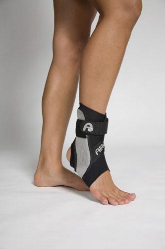 A60 Ankle Support Brace - Small, Right for M 7 / W 8.5 for Ankle Protection